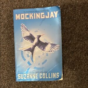 Mockingjay by Suzanne Collins Book